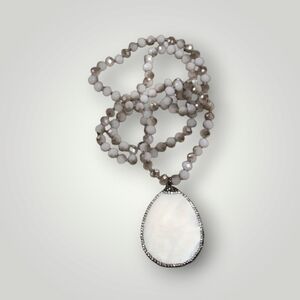 NEW!  BEADED STONE & RHINESTONE NECKLACE